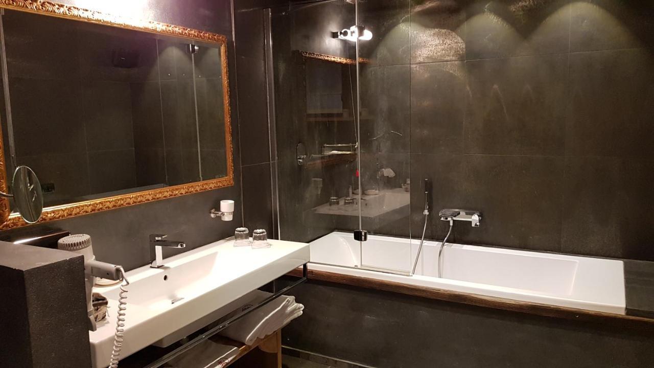 Relais Du Chateau Blanc ลาตุยเล ภายนอก รูปภาพ